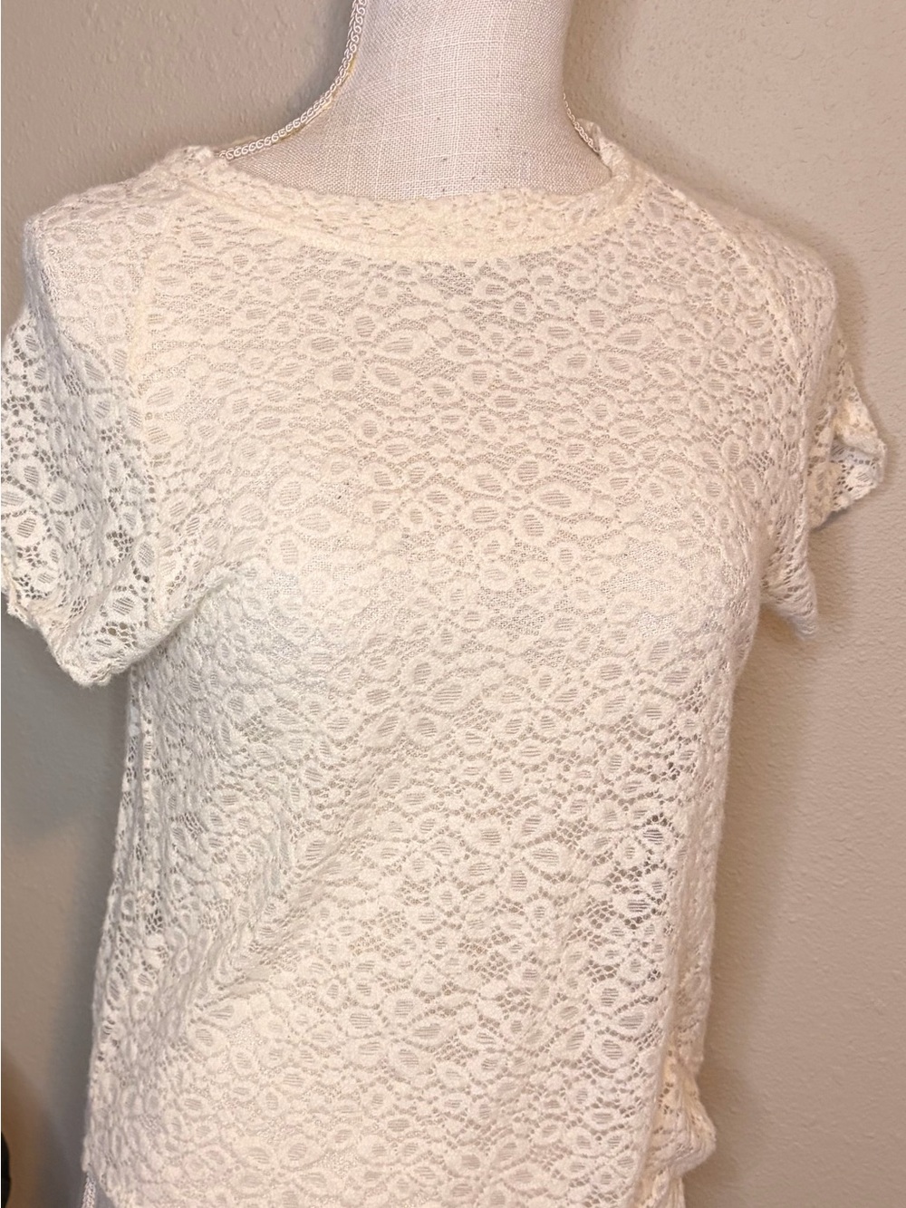 NATURAL LIFE Ivory Lace Short Sleeve Tee
